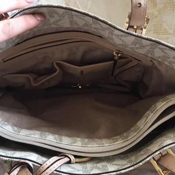 Michael Kors Tote 100% authenitic - Picture 2 of 4